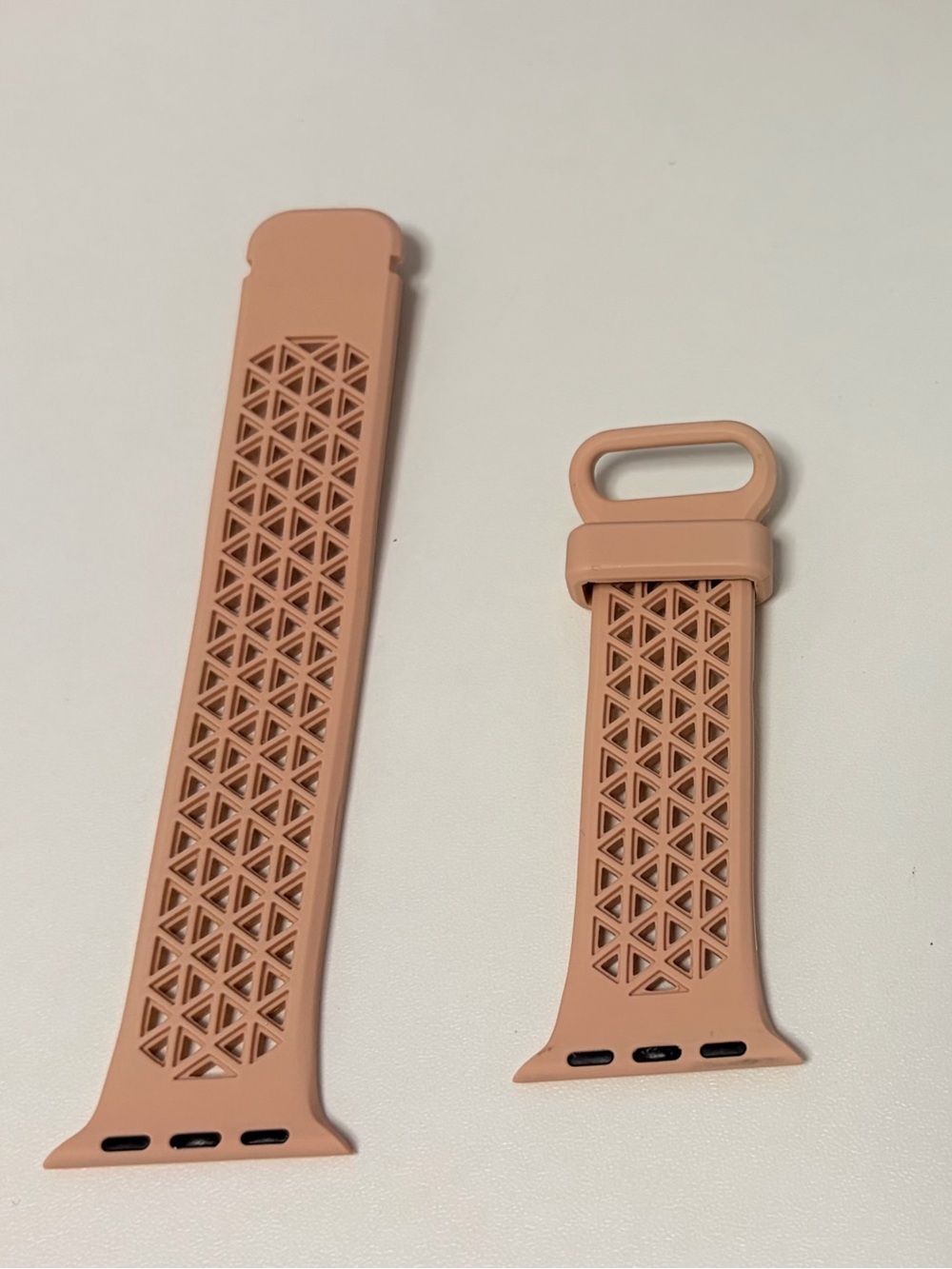 Silicone Geometric Vent Apple Watch Band - Blush